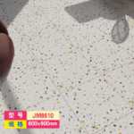 제조업체는 PVC 바닥재 장식 가정용 대리석 타일 페이스트 자체 접착 SPC 석재 플라스틱 바닥재를 공급합니다.의 그림